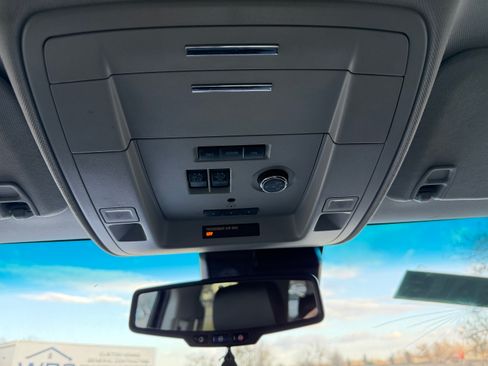 Used 2018 GMC Yukon SLT w/ Open Road Package image 20