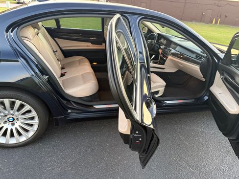 Used 2012 BMW 750Li image 12