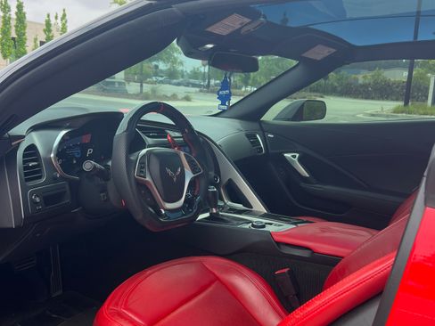 Used 2015 Chevrolet Corvette Stingray Coupe w/ Battery Protection Package RWD image 12