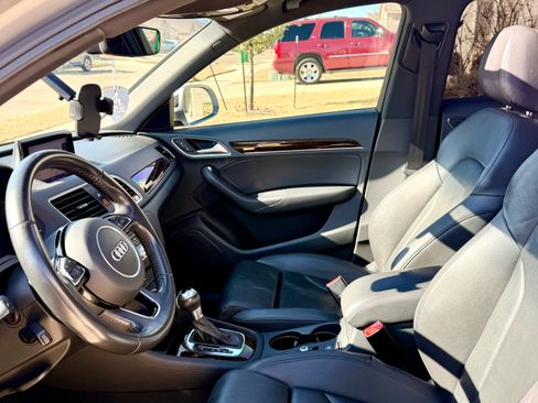 Used 2018 Audi Q3 2.0T Premium Plus w/ Premium Plus Package image 10