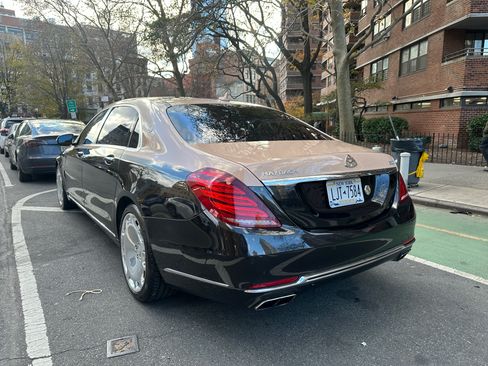 Used 2016 Mercedes-Benz Maybach S 600 image 2