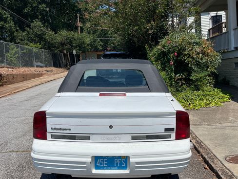 Used 1995 Oldsmobile Cutlass Supreme Convertible image 4