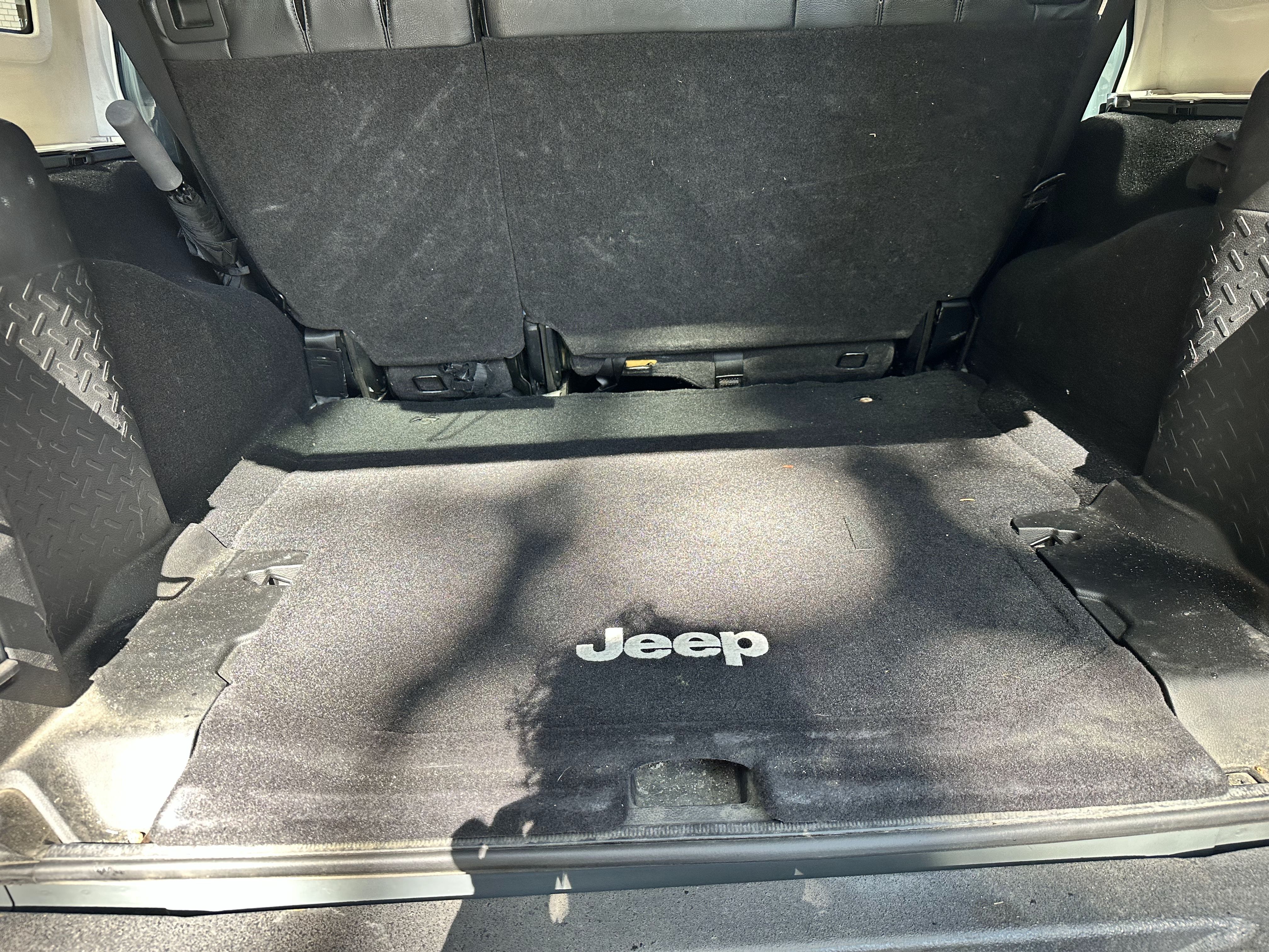 Used 2015 Jeep Wrangler Unlimited Sport w/ Quick Order Package 24S AWD/4WD image 15