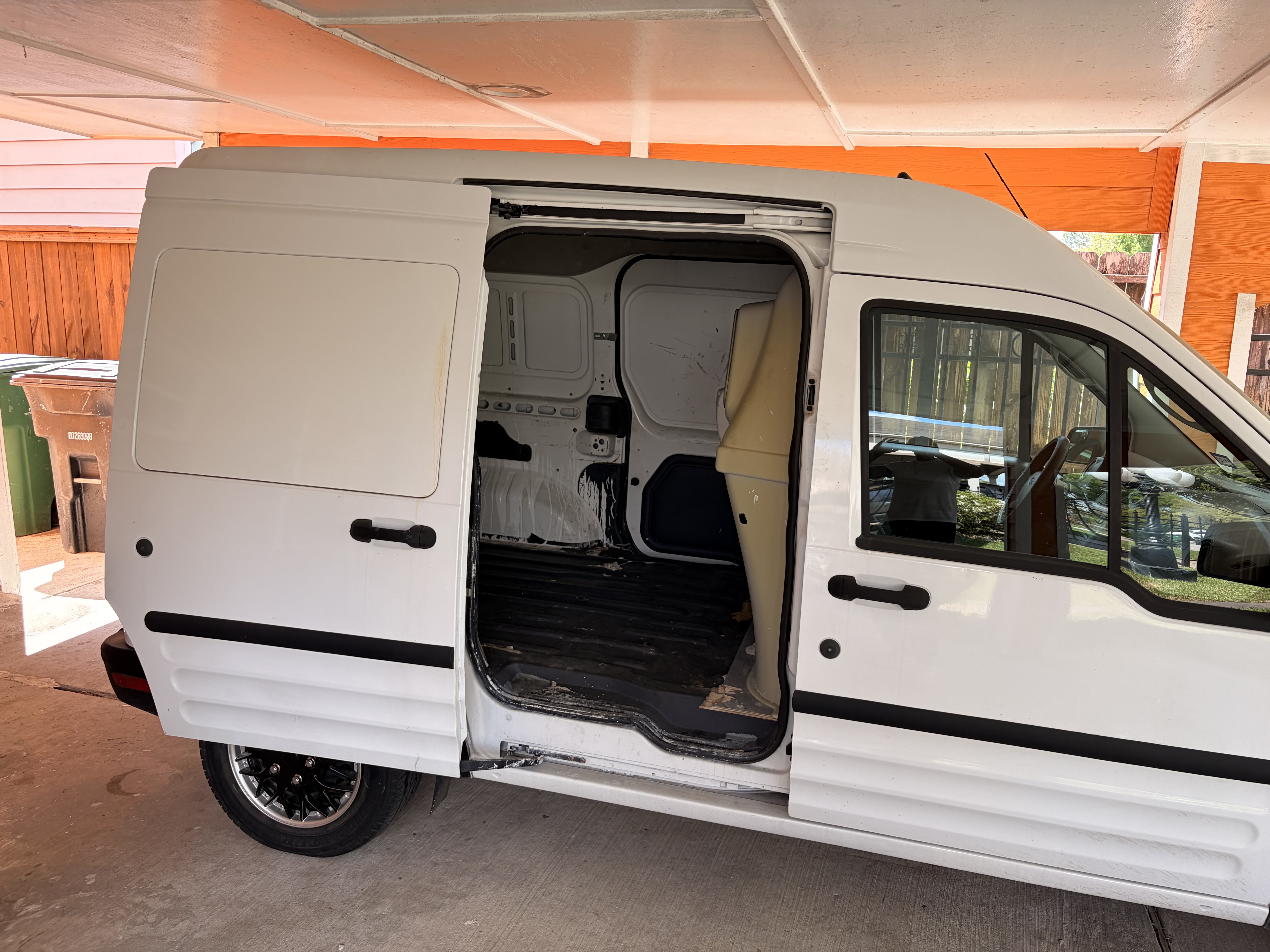Used 2012 Ford Transit Connect XL FWD image 11
