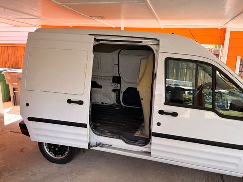 Used 2012 Ford Transit Connect XL image 11