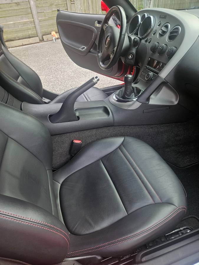 Used 2007 Pontiac Solstice GXP w/ Premium Package RWD image 17