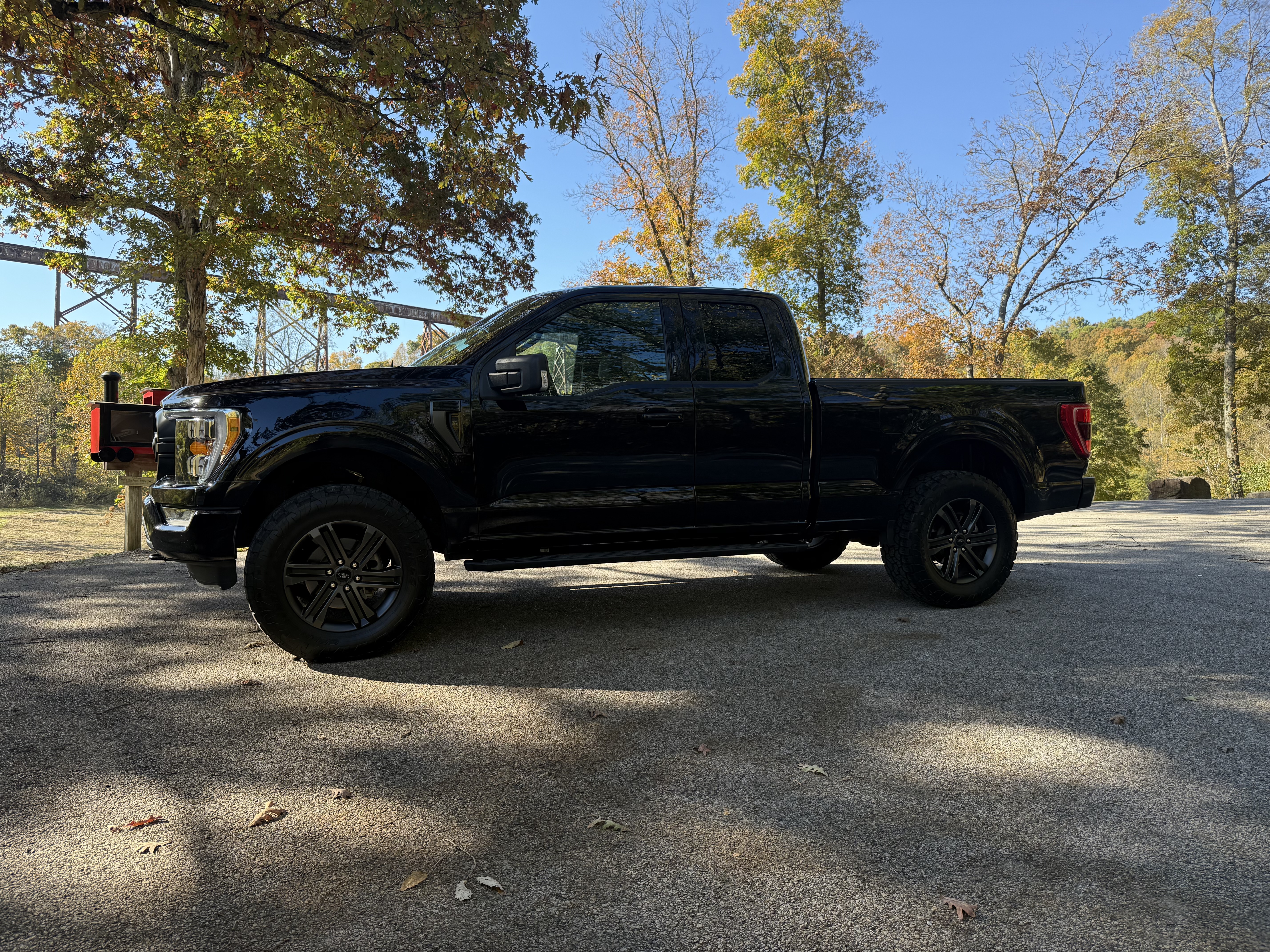 Used 2022 Ford F150 XLT w/ Equipment Group 302A High AWD/4WD image 5