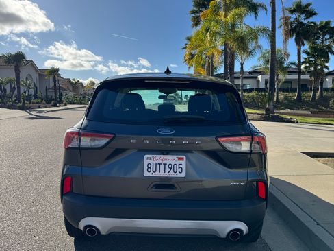 Used 2020 Ford Escape S image 6