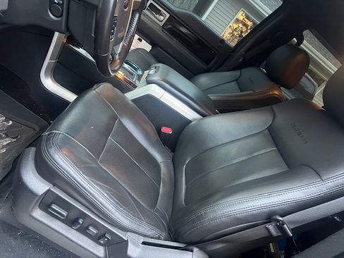 Used 2013 Ford F150 Platinum image 4