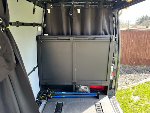 Used 2021 Mercedes-Benz Sprinter 2500 image 11