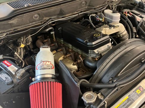 Used 2005 Dodge Ram 2500 Truck SLT w/ Sport Appearance Group AWD/4WD image 14