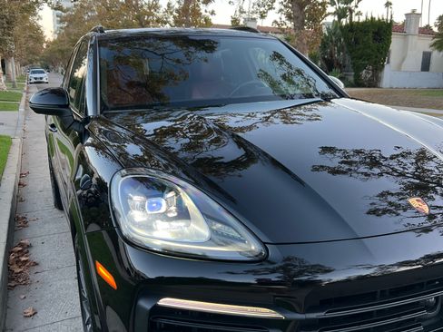 Used 2019 Porsche Cayenne image 8