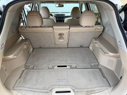 Used 2015 Nissan Rogue SL w/ SL Premium Package image 13
