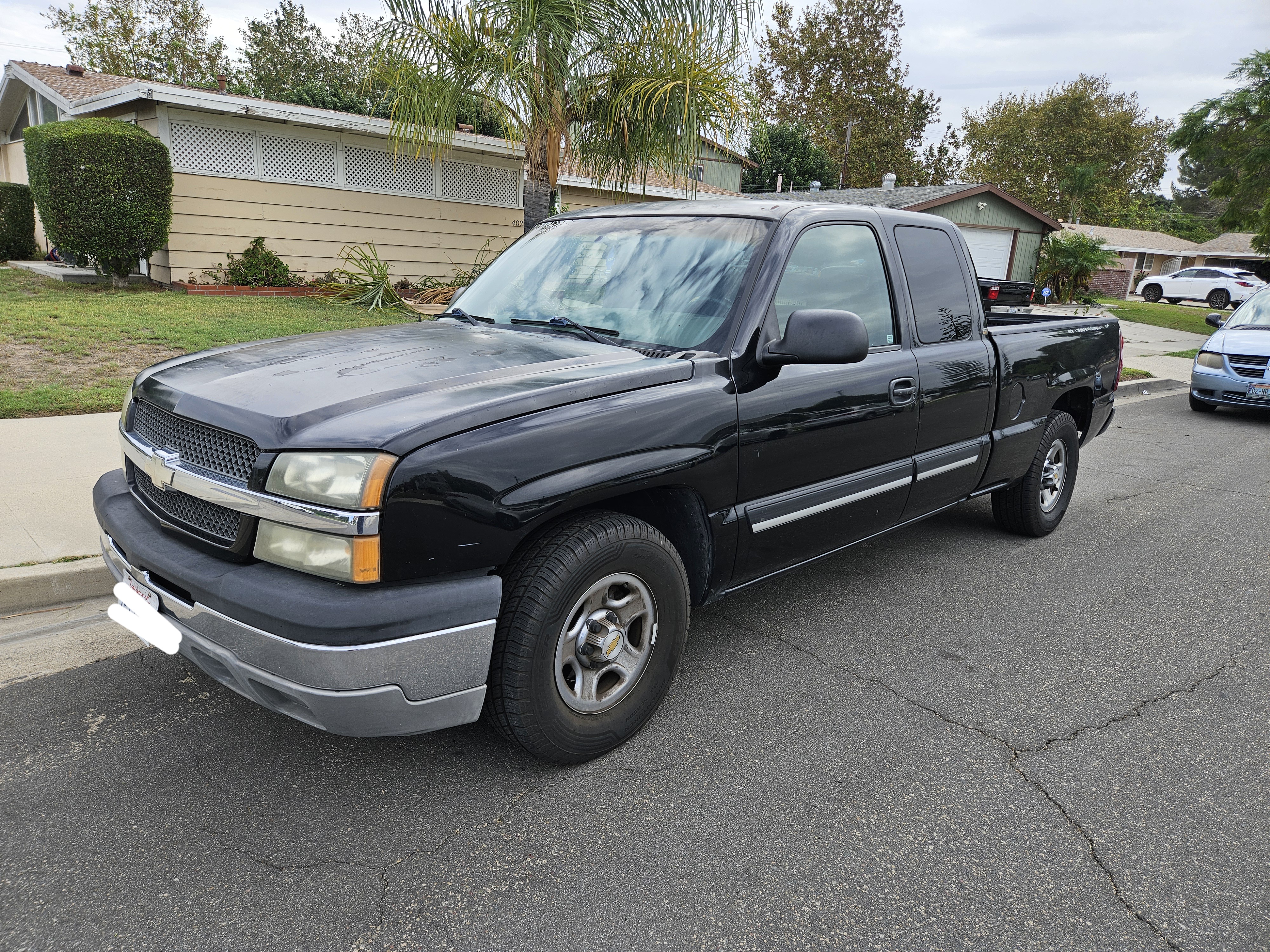 Used 2003 Chevrolet Silverado 1500 2WD Extended Cab w/ Exterior Appearance Package image 2