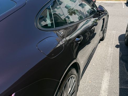 Used 2020 Porsche Panamera AWD/4WD image 21