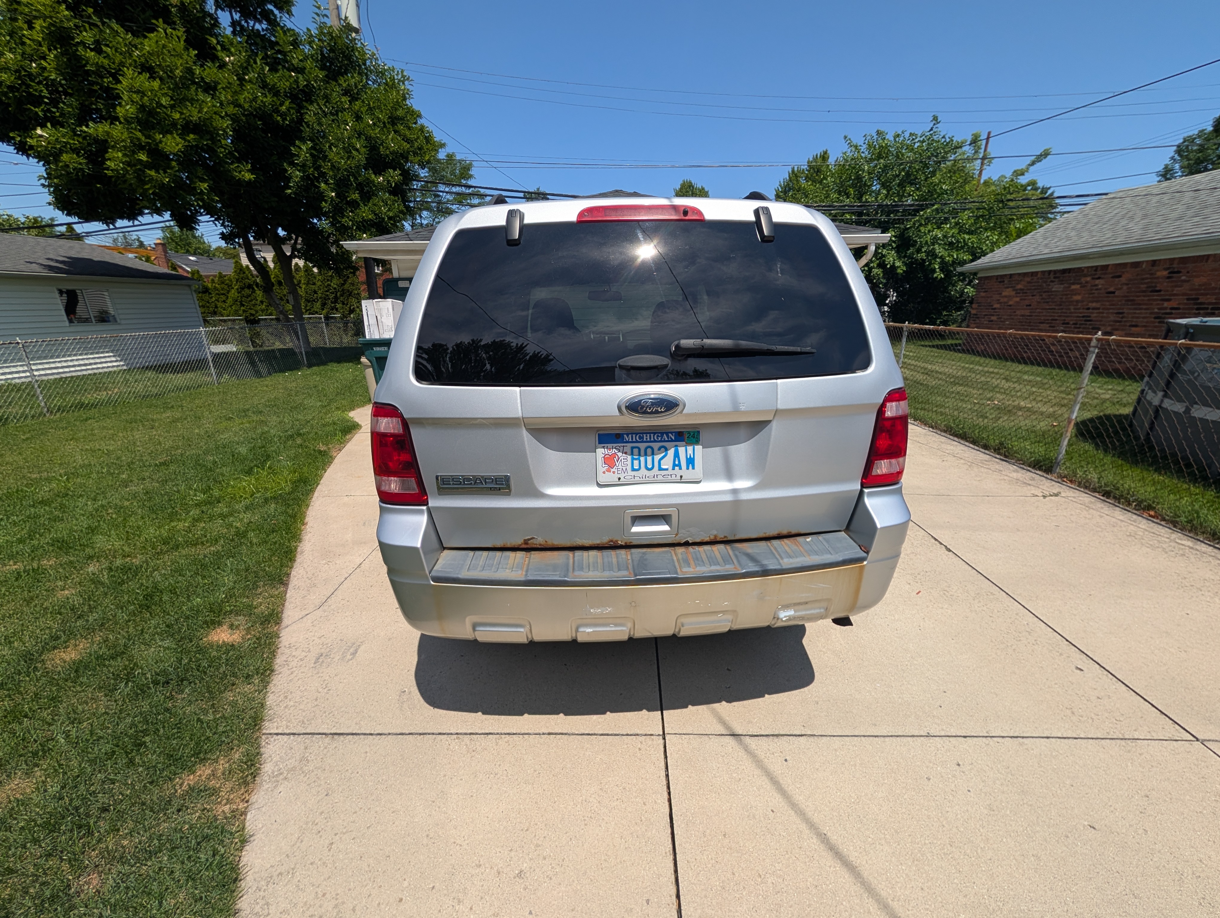 Used 2012 Ford Escape XLT FWD image 2