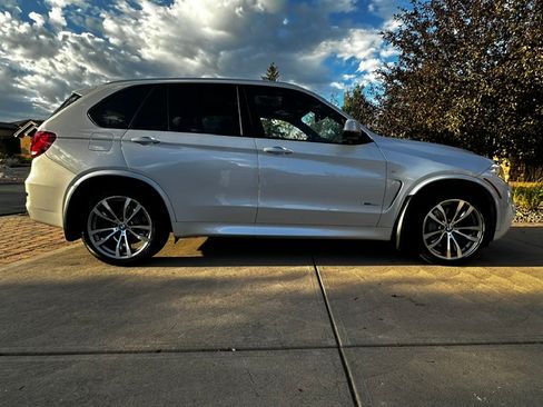 Used 2017 BMW X5 xDrive50i AWD/4WD image 11