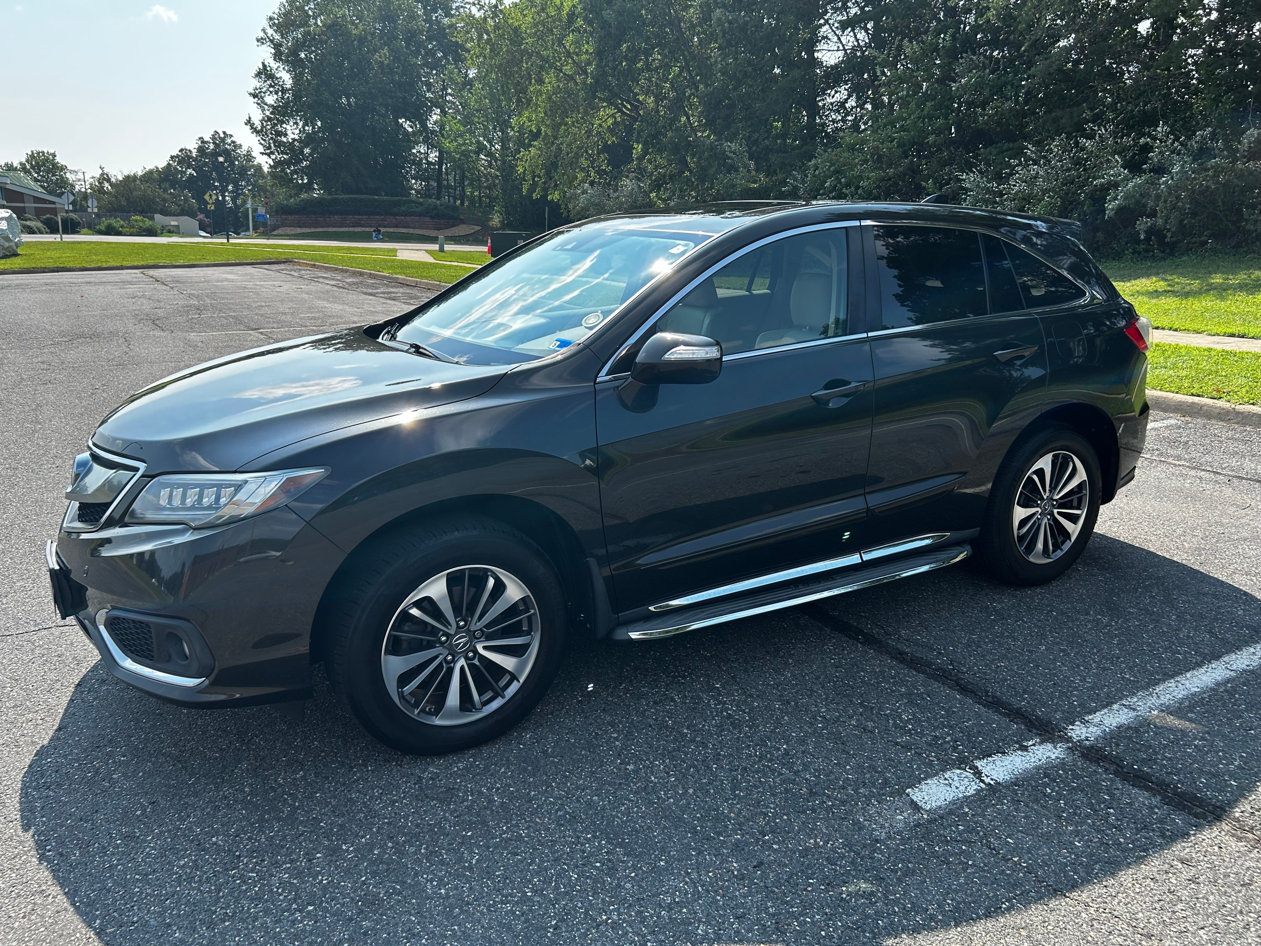 Used 2016 Acura RDX w/ Advance Package AWD/4WD image 2