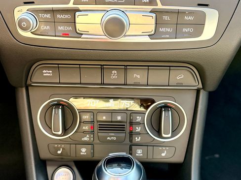 Used 2018 Audi Q3 2.0T Premium Plus w/ Premium Plus Package image 18