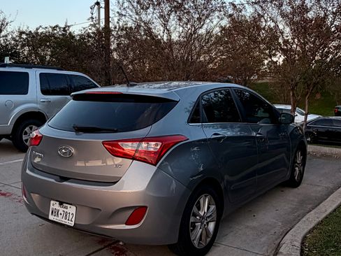 Used 2014 Hyundai Elantra GT image 4