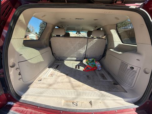 Used 2010 Chevrolet Tahoe LT image 12