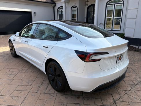 Used 2025 Tesla Model 3 Long Range image 4