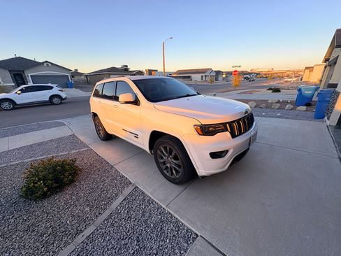 Used 2017 Jeep Grand Cherokee Limited 75th Anniversary image 2