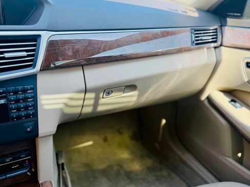 Used 2012 Mercedes-Benz E 350 Sedan image 10
