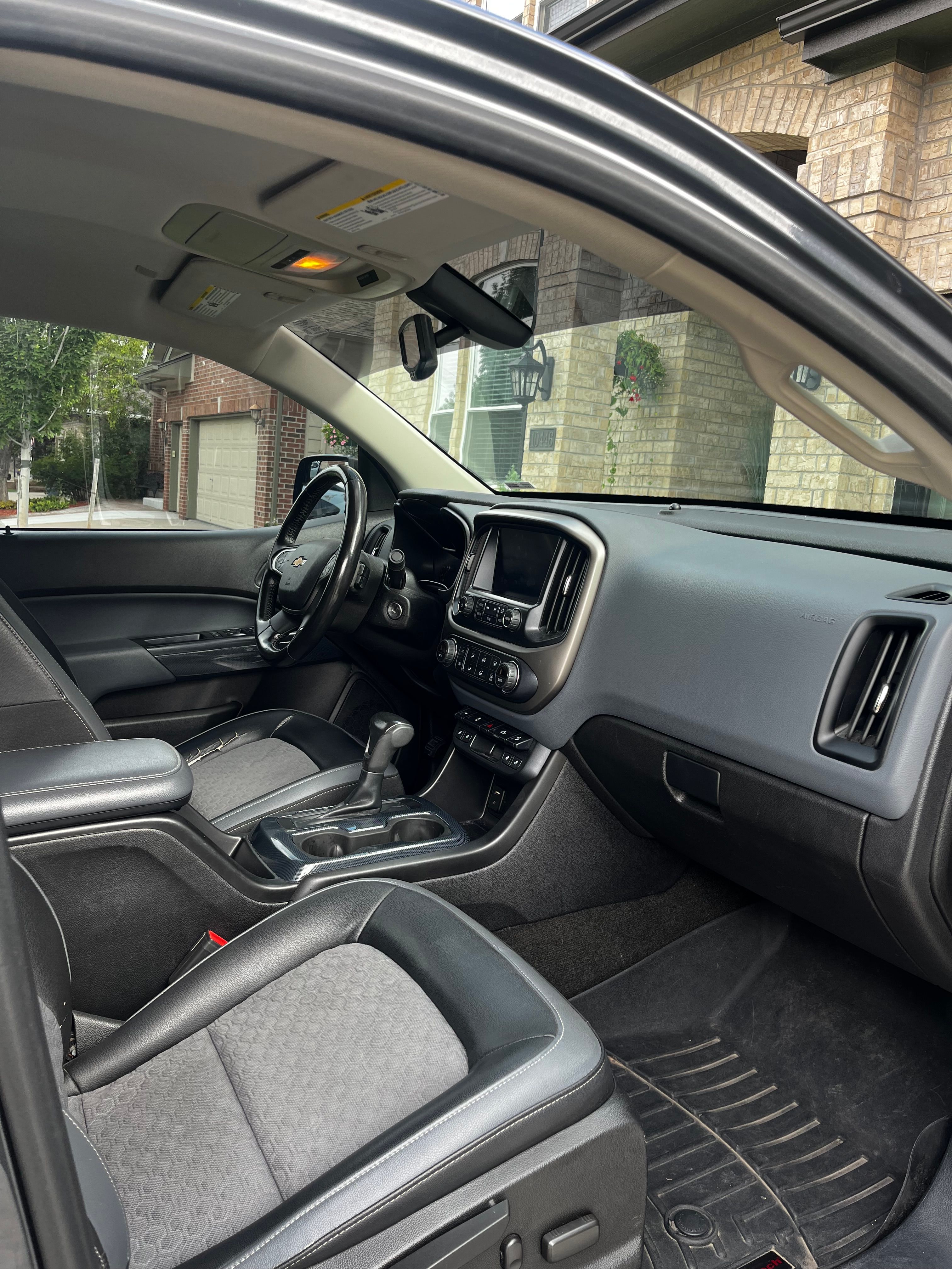Used 2017 Chevrolet Colorado Z71 AWD/4WD image 17