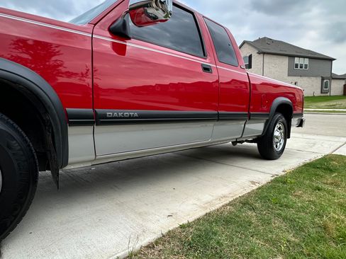 Used 1996 Dodge Dakota 2WD Club Cab image 8