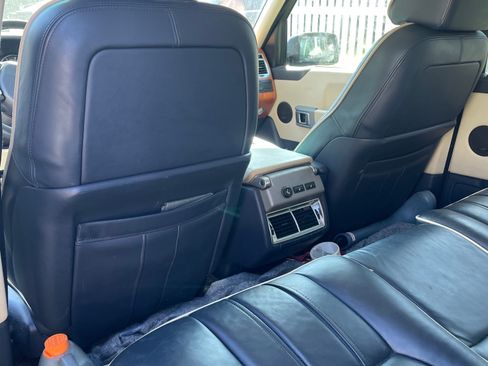Used 2004 Land Rover Range Rover HSE image 20