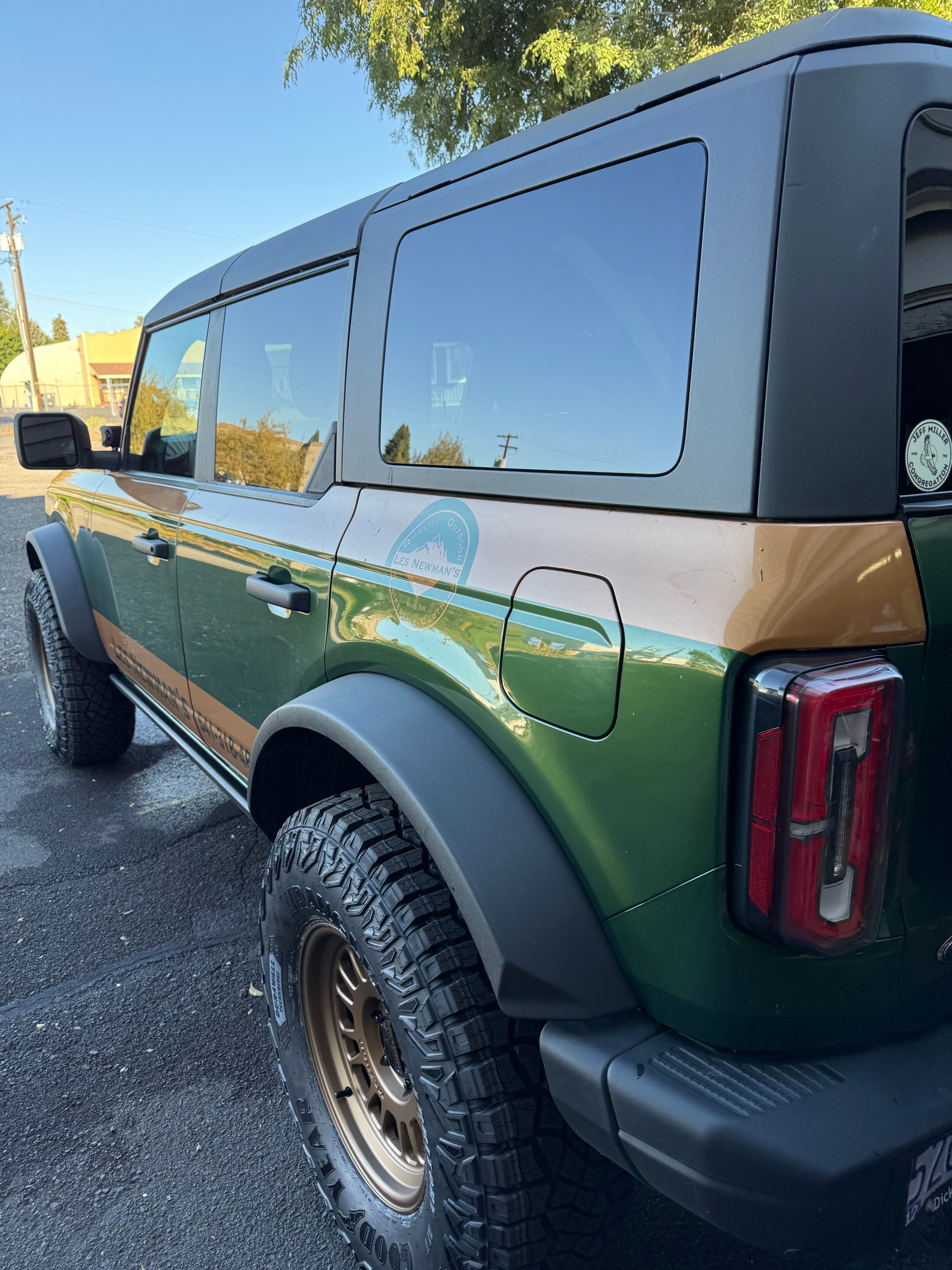 Used 2022 Ford Bronco Badlands AWD/4WD image 2