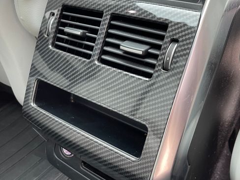 Used 2016 Land Rover Range Rover Sport SE image 27