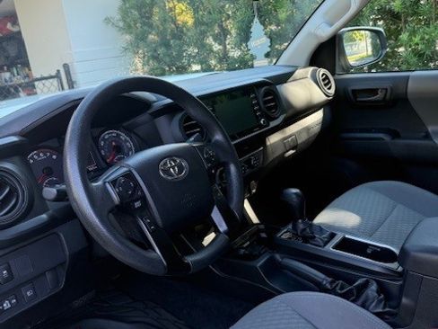 Used 2021 Toyota Tacoma SR w/ SR Convenience Package image 11