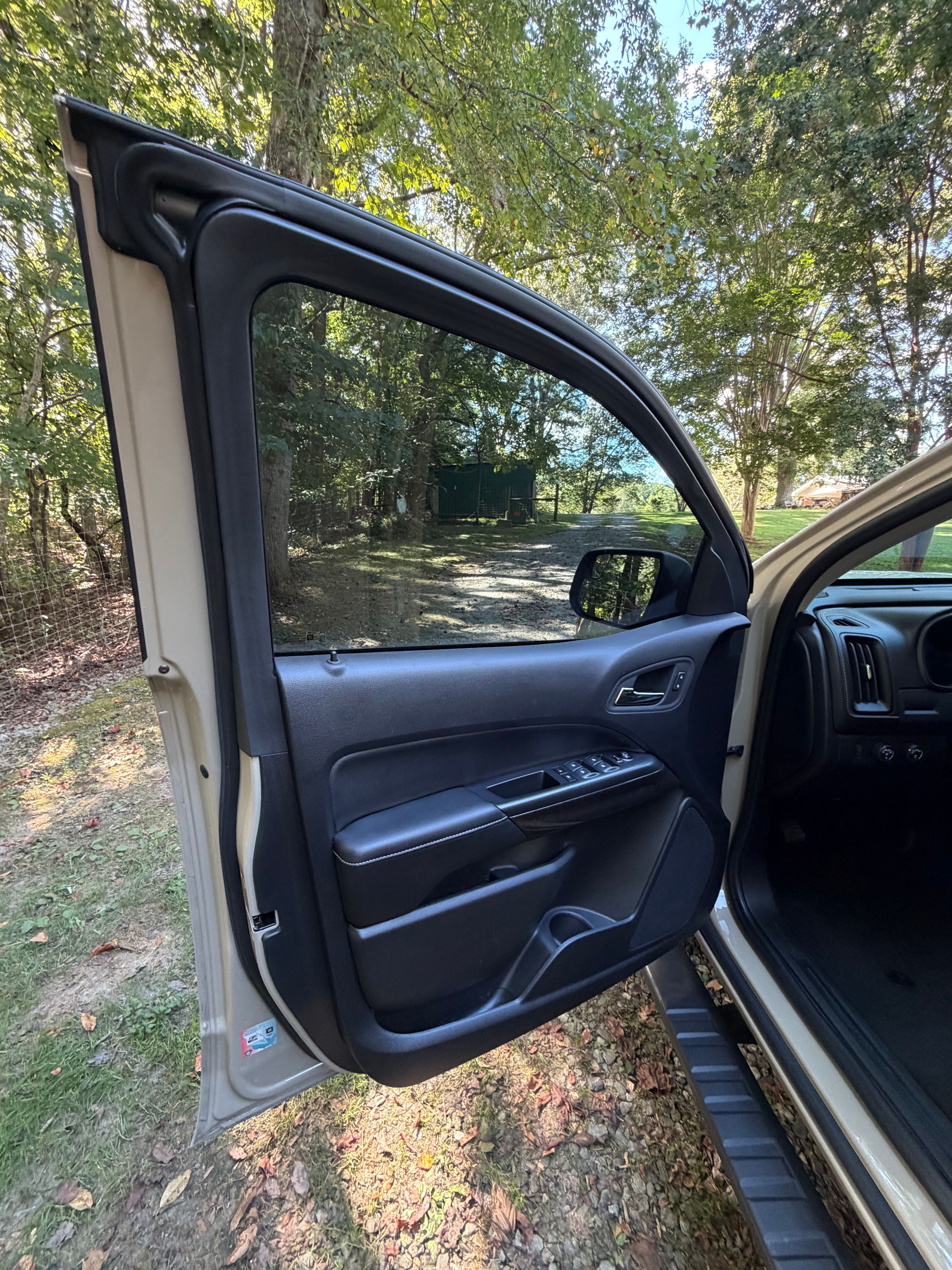 Used 2022 GMC Canyon Elevation w/ Elevation Premium Package AWD/4WD image 15