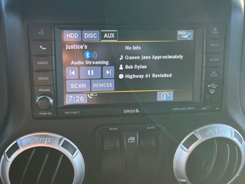 Used 2014 Jeep Wrangler Sahara w/ Connectivity Group AWD/4WD image 23