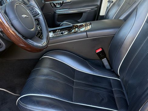 Used 2015 Jaguar XJ L Portfolio image 16