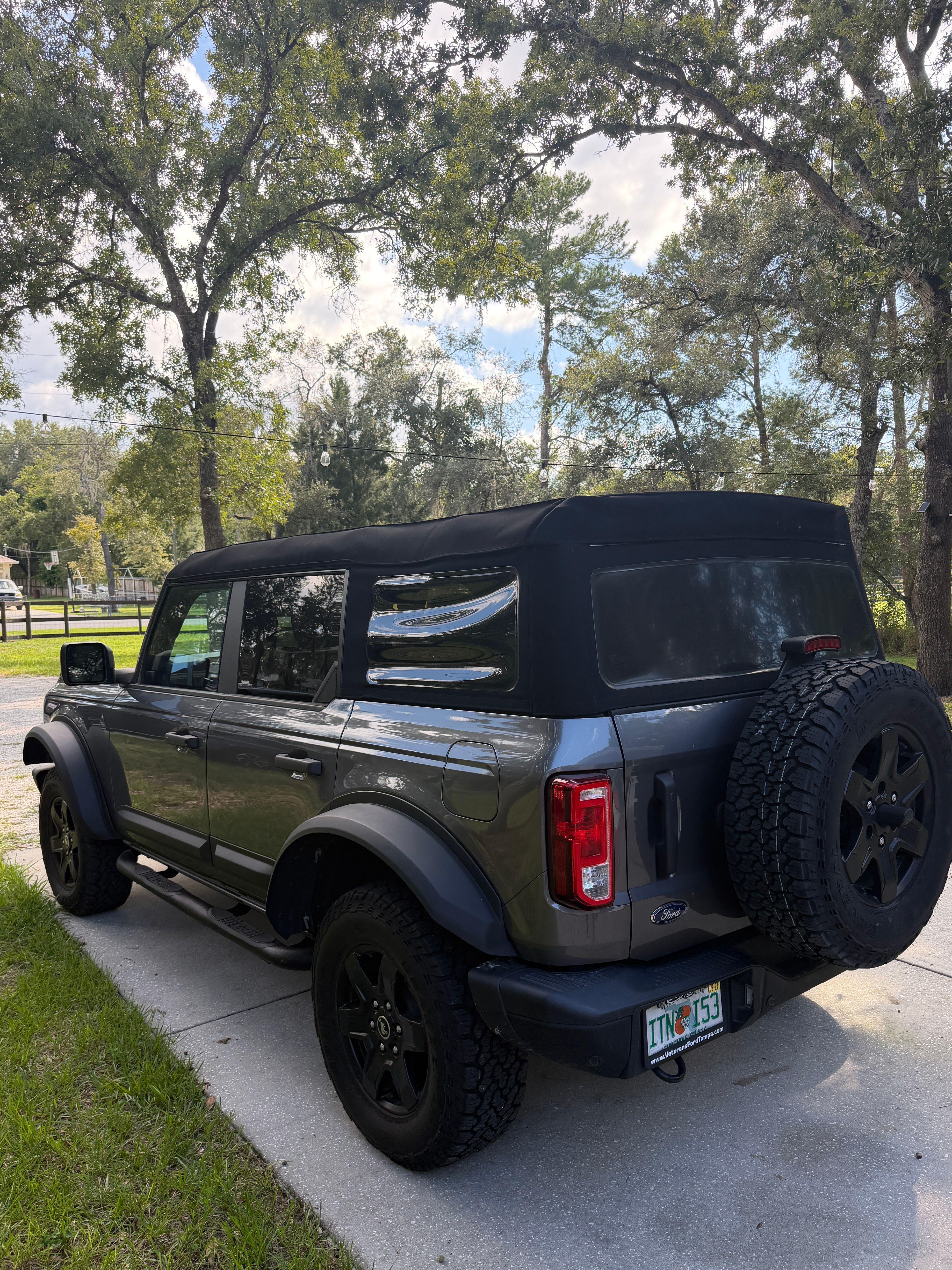 Used 2023 Ford Bronco Black Diamond AWD/4WD image 9