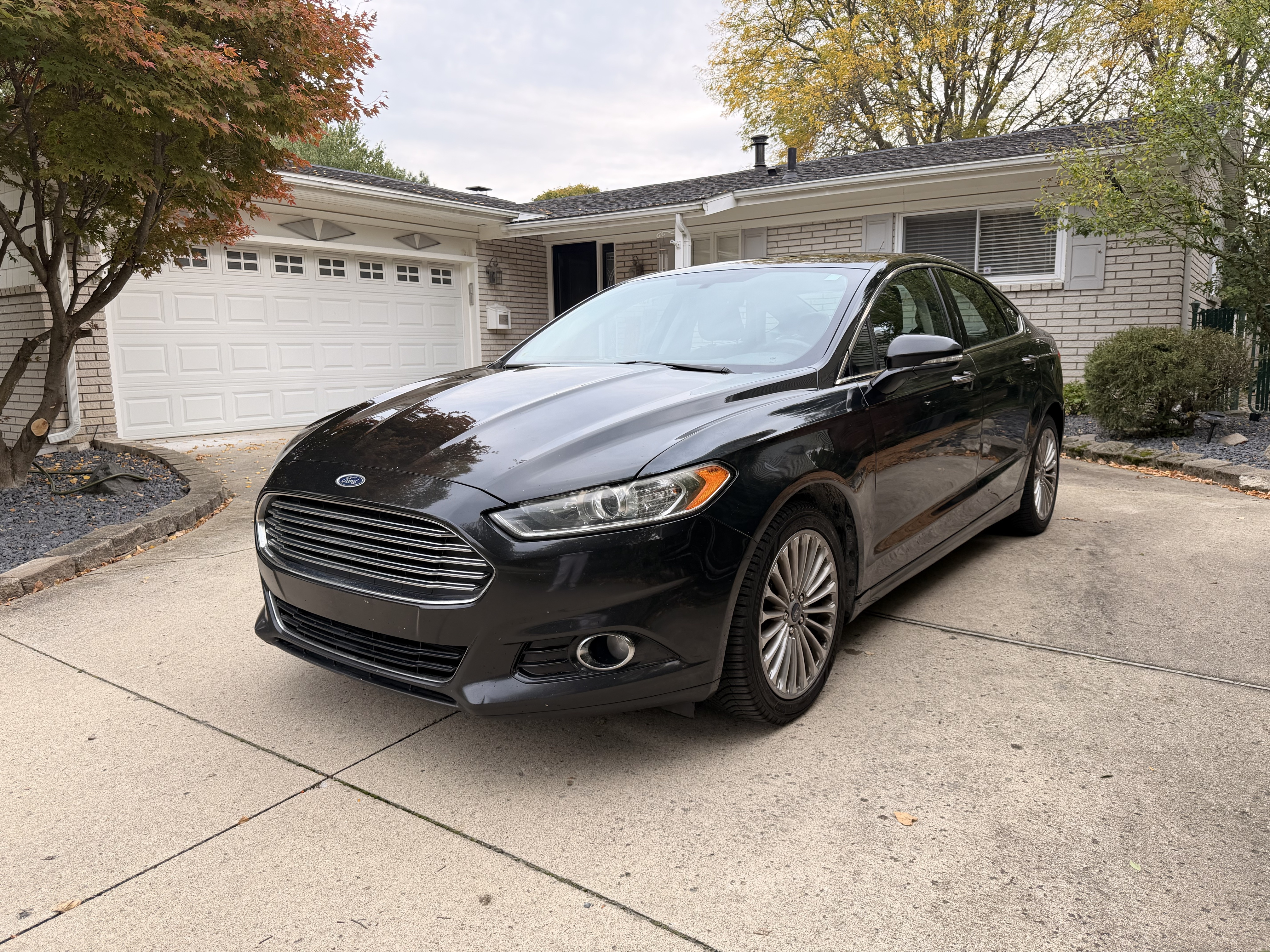 Used 2015 Ford Fusion Titanium AWD/4WD image 1