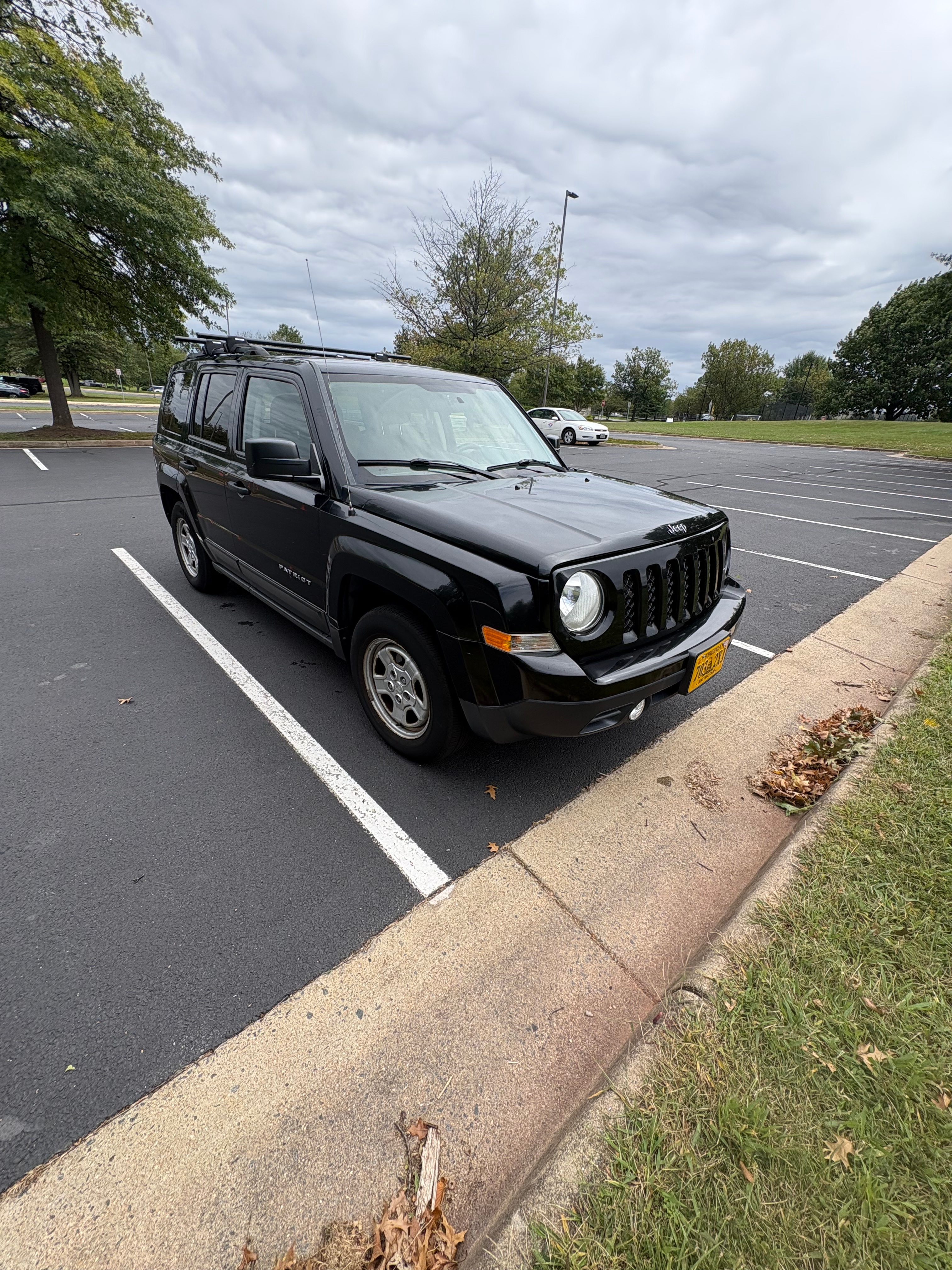 Used 2015 Jeep Patriot Sport FWD image 4