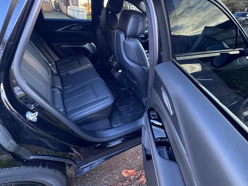 Used 2024 Cadillac Lyriq Luxury image 13