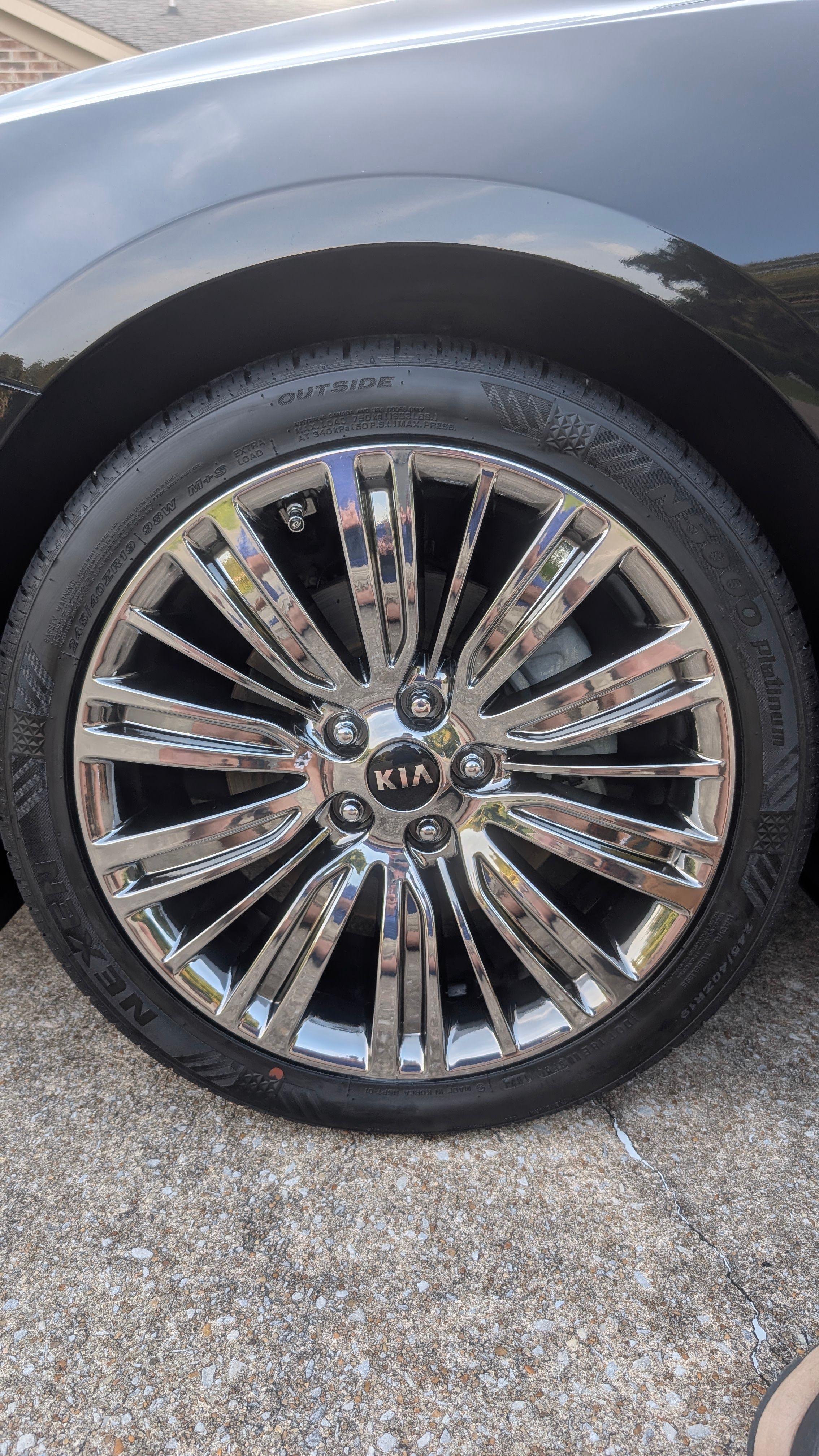 Used 2014 Kia Cadenza Limited FWD image 13