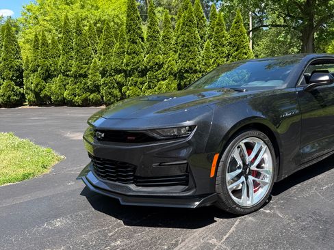 Used 2024 Chevrolet Camaro SS RWD image 12