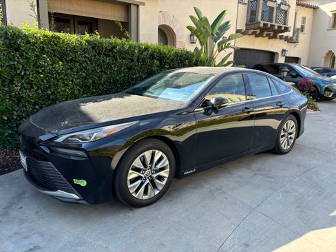 Used 2021 Toyota Mirai w/ Advanced Technology Package image 5