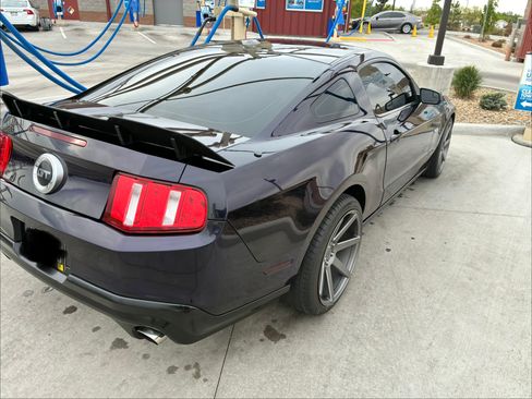 Used 2011 Ford Mustang GT Premium w/ Security Pkg RWD image 8
