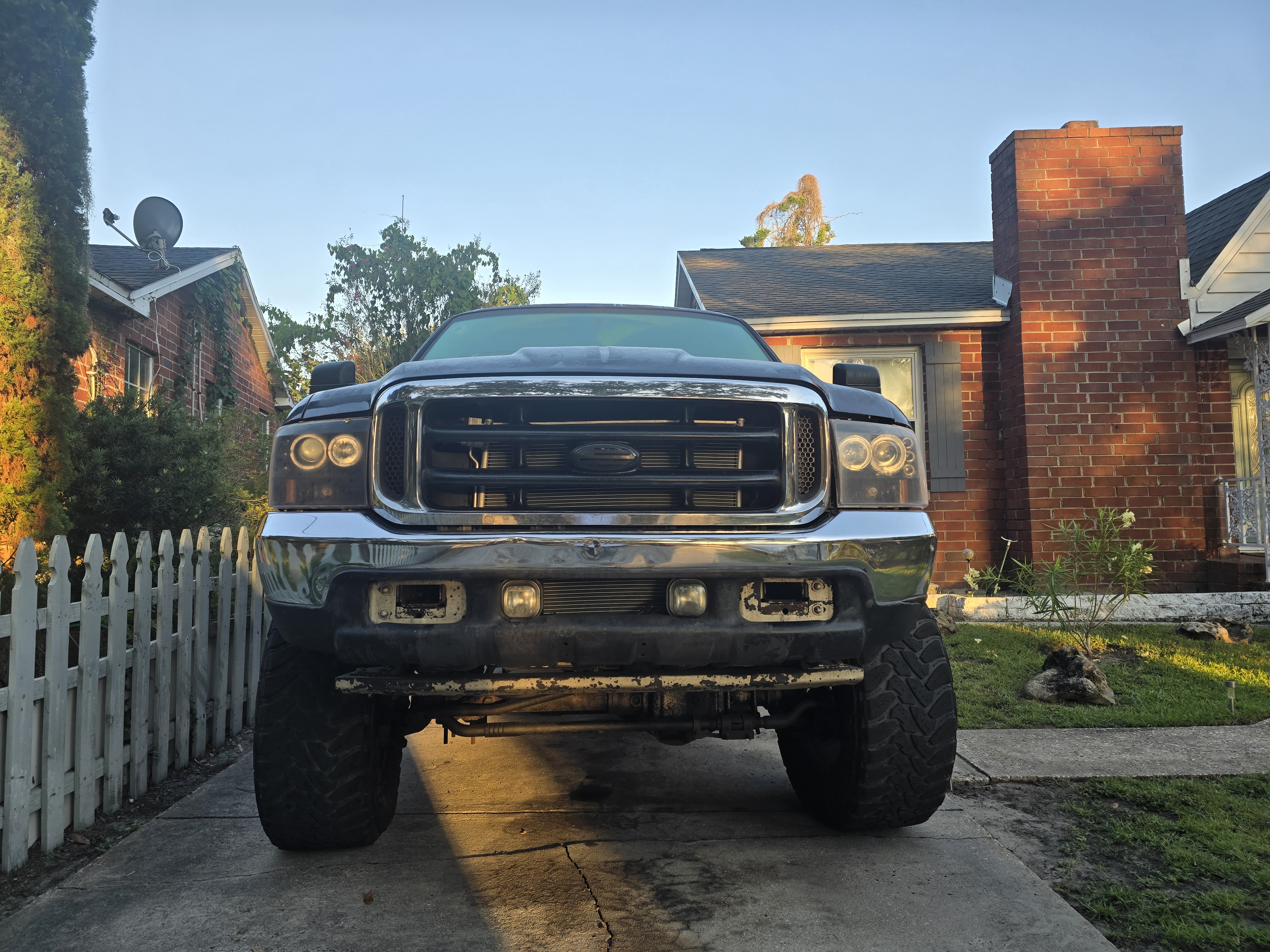 Used 2002 Ford F250 4x4 Crew Cab Super Duty image 1