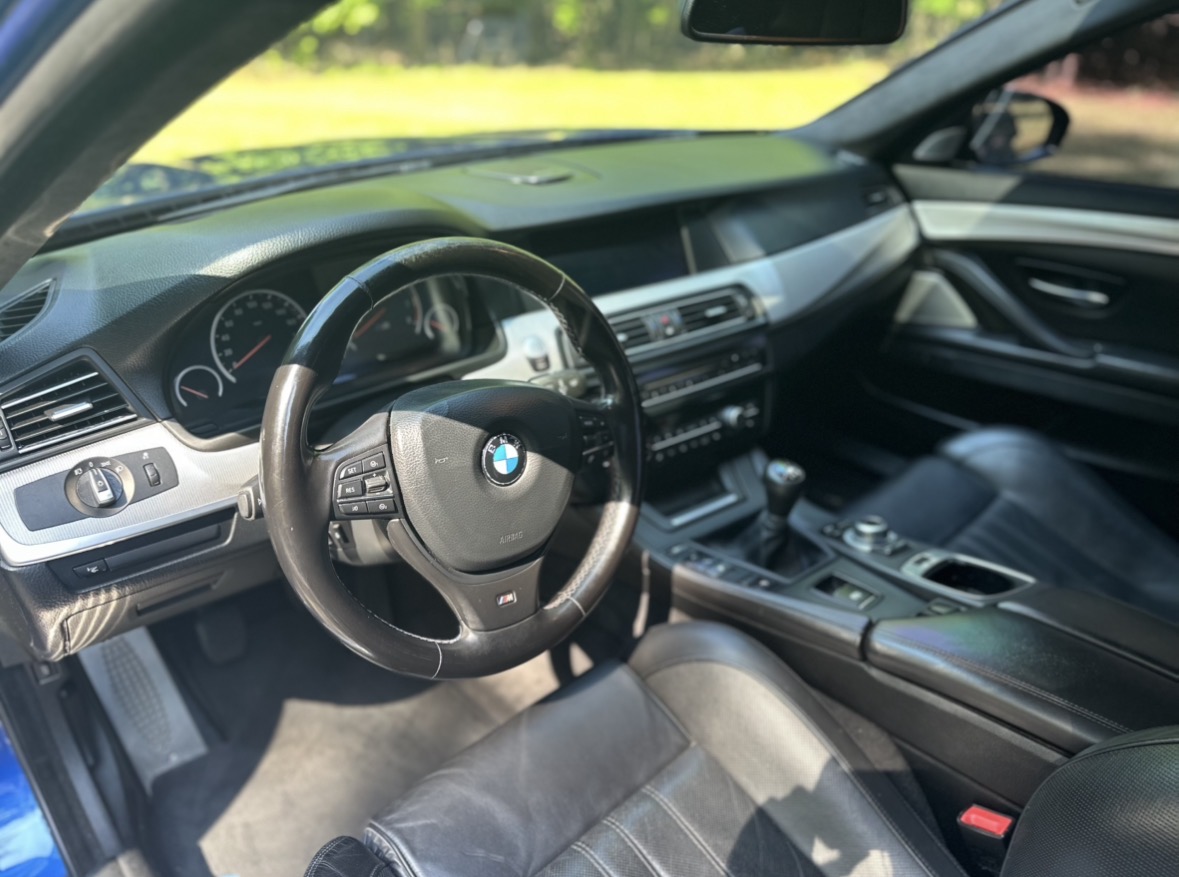 Used 2013 BMW M5 RWD image 19