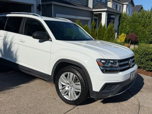 Used 2018 Volkswagen Atlas Launch Edition AWD/4WD image 1