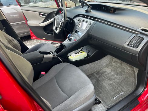 Used 2013 Toyota Prius Three image 16