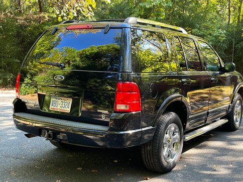 Used 2005 Ford Explorer Limited image 5